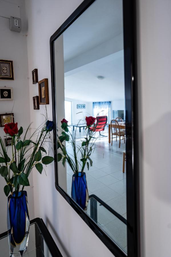La Casa Del Maestro Attico Lägenhet Pisciotta Exteriör bild