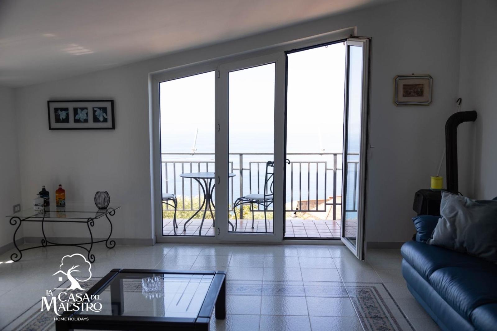 La Casa Del Maestro Attico Lägenhet Pisciotta Exteriör bild