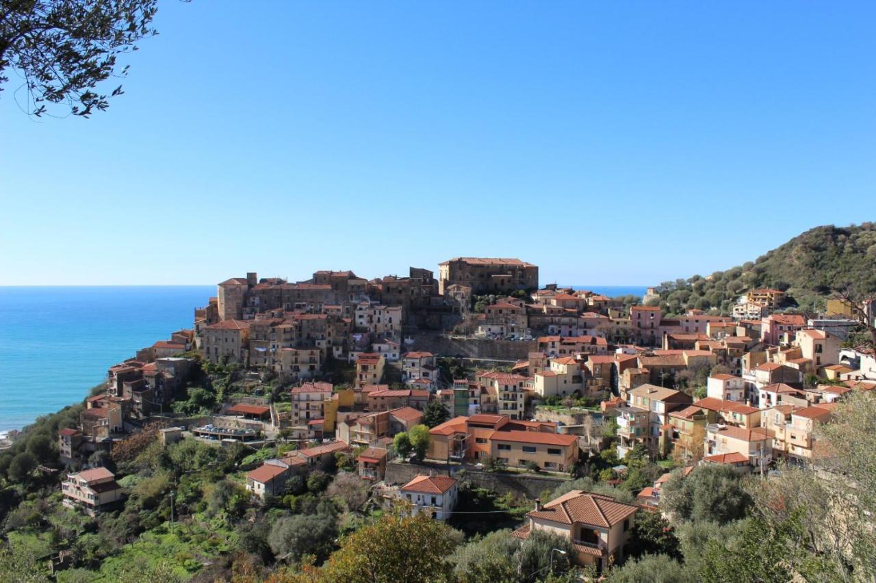 La Casa Del Maestro Attico Lägenhet Pisciotta Exteriör bild
