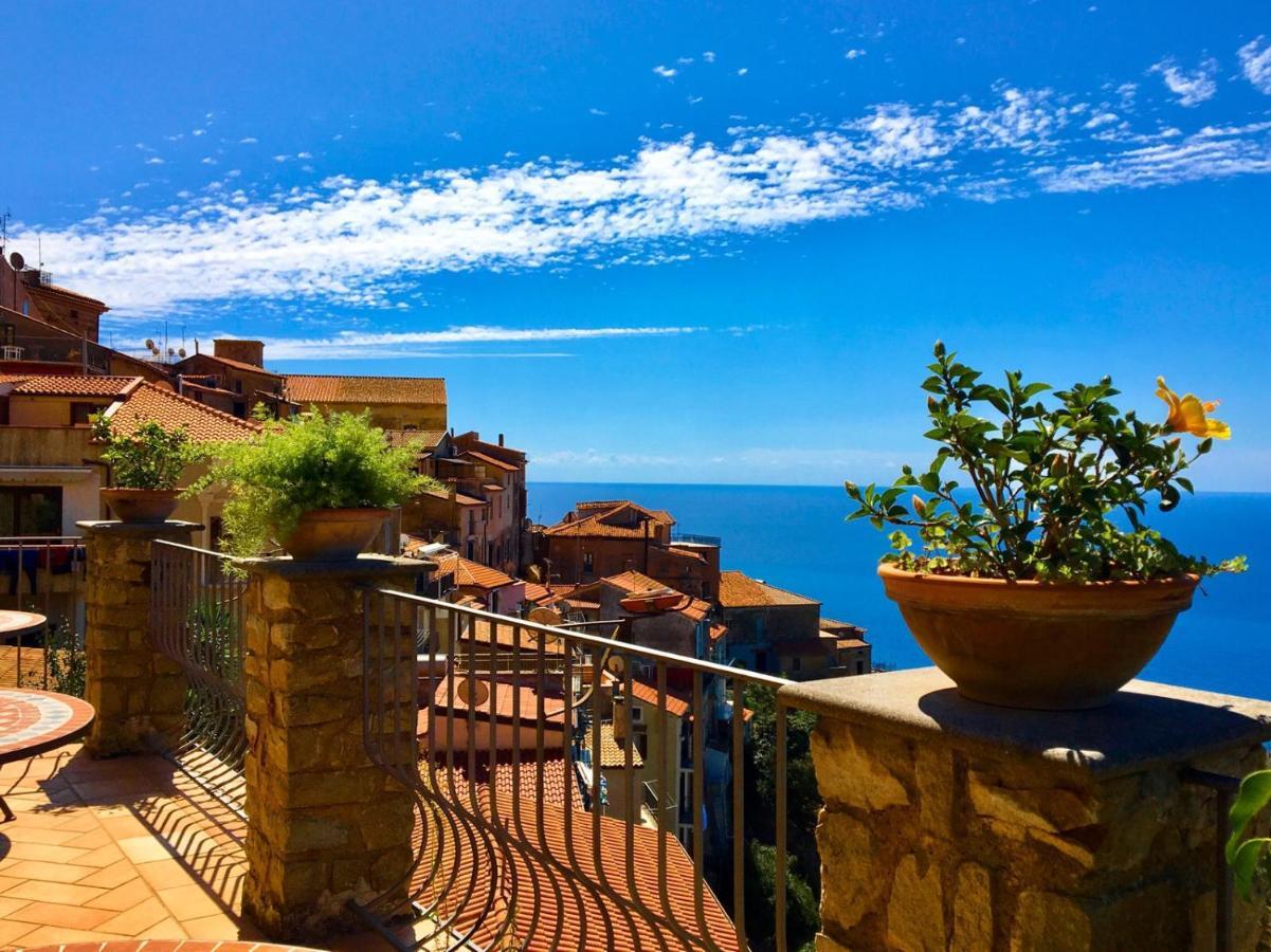 La Casa Del Maestro Attico Lägenhet Pisciotta Exteriör bild