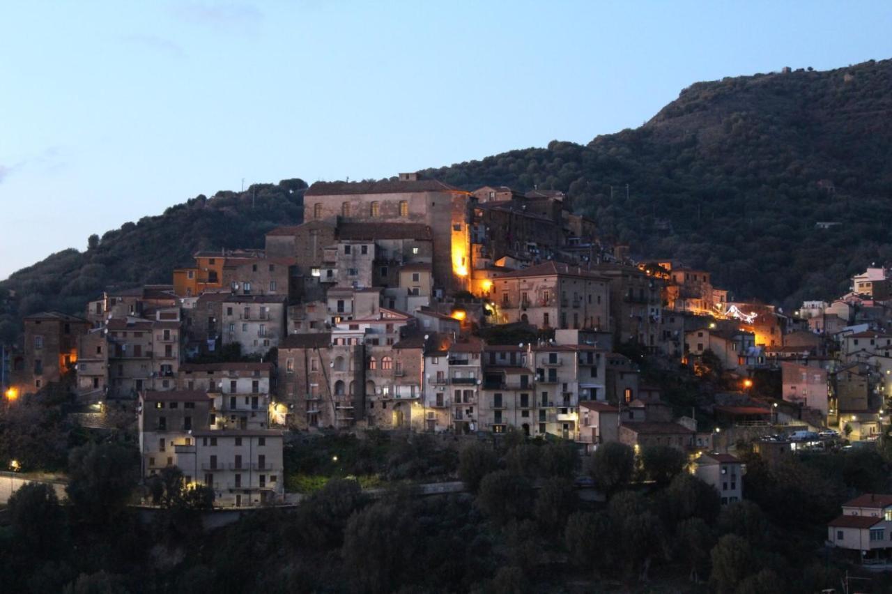 La Casa Del Maestro Attico Lägenhet Pisciotta Exteriör bild